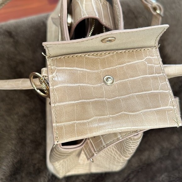 Bebe purse - faux crocodile - gold hardware - satchel or crossbody handbag - Picture 7 of 14